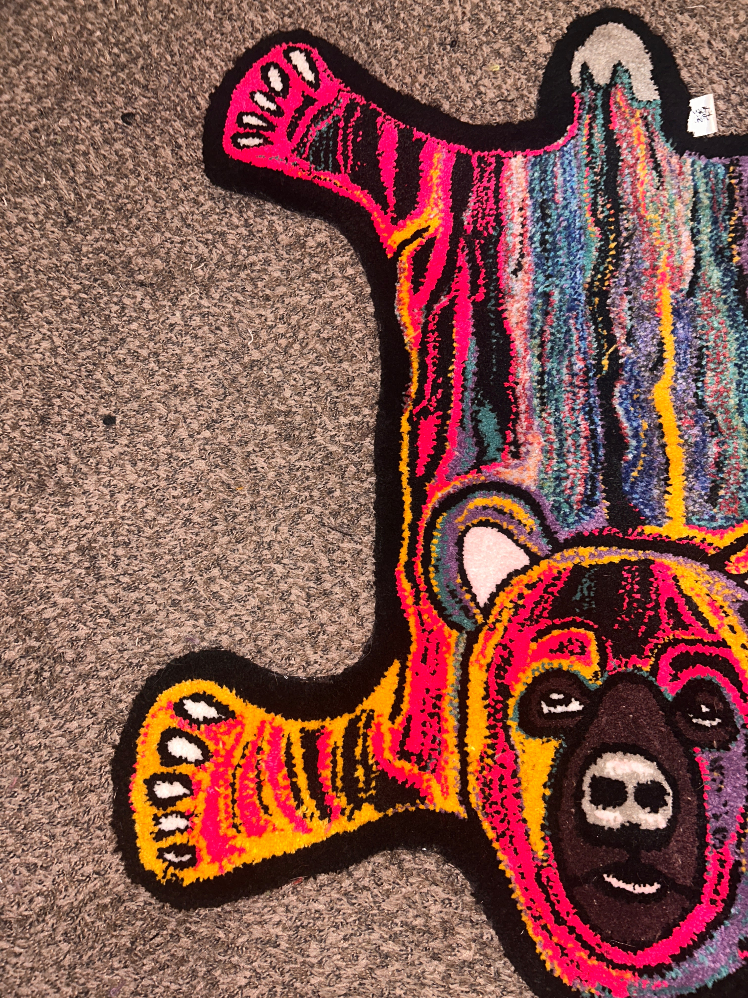 XL Abstract Bear Tufted Rug
